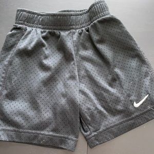 Boy’s Nike Shorts 3T